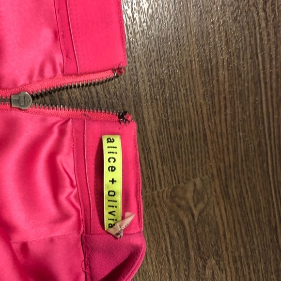 Alice + Olivia Roset Pink Peplum Pencil Skirt 0 - Picture 5 of 7